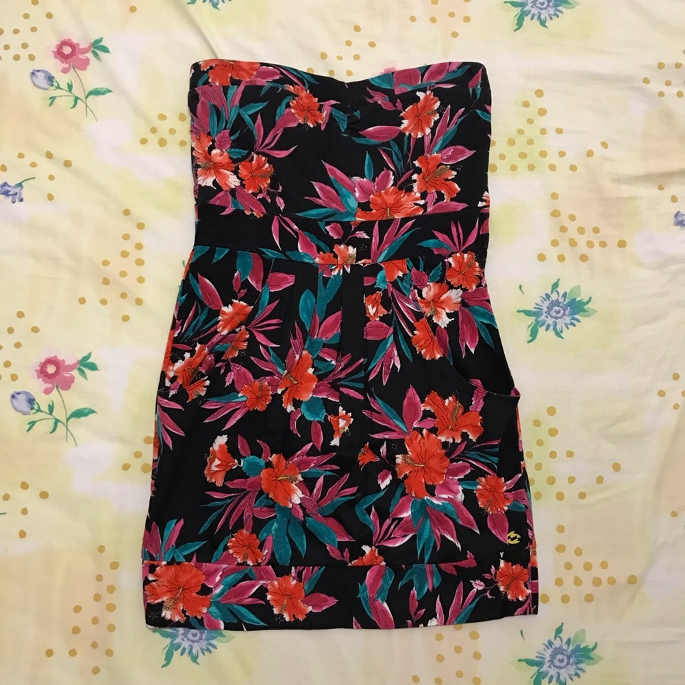 Billabong Strapless Floral Dress with Pockets